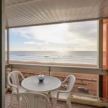 4 Pers Avec Balcon Et Parking Proche A Jean De Monts - Fr-1-323-488 Saint-Jean-de-Monts